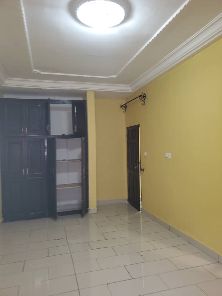 VASTE STUDIO HAUTE STANDING A LOUER A BONAMOUSSADI