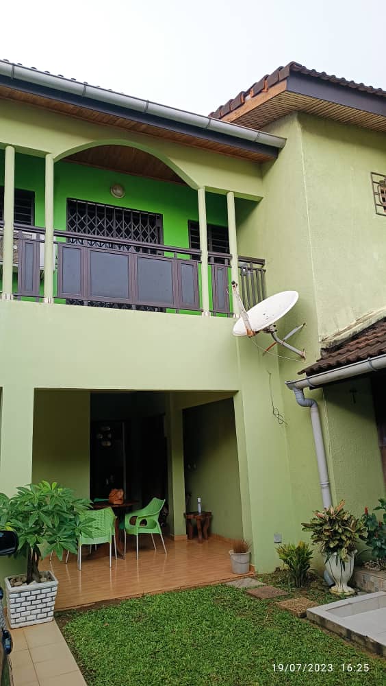 VENTE À COCODY RIVIERA PALMERAIE CITÉ SIPIM4 : UNE VILLA DUPLEX 4 PIÈCES.