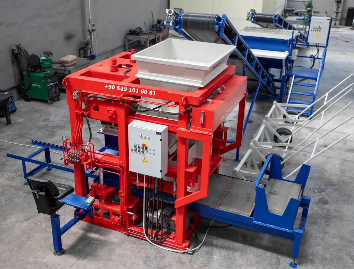 Machine a parpaing semi-automatique OTT 4.1 SA