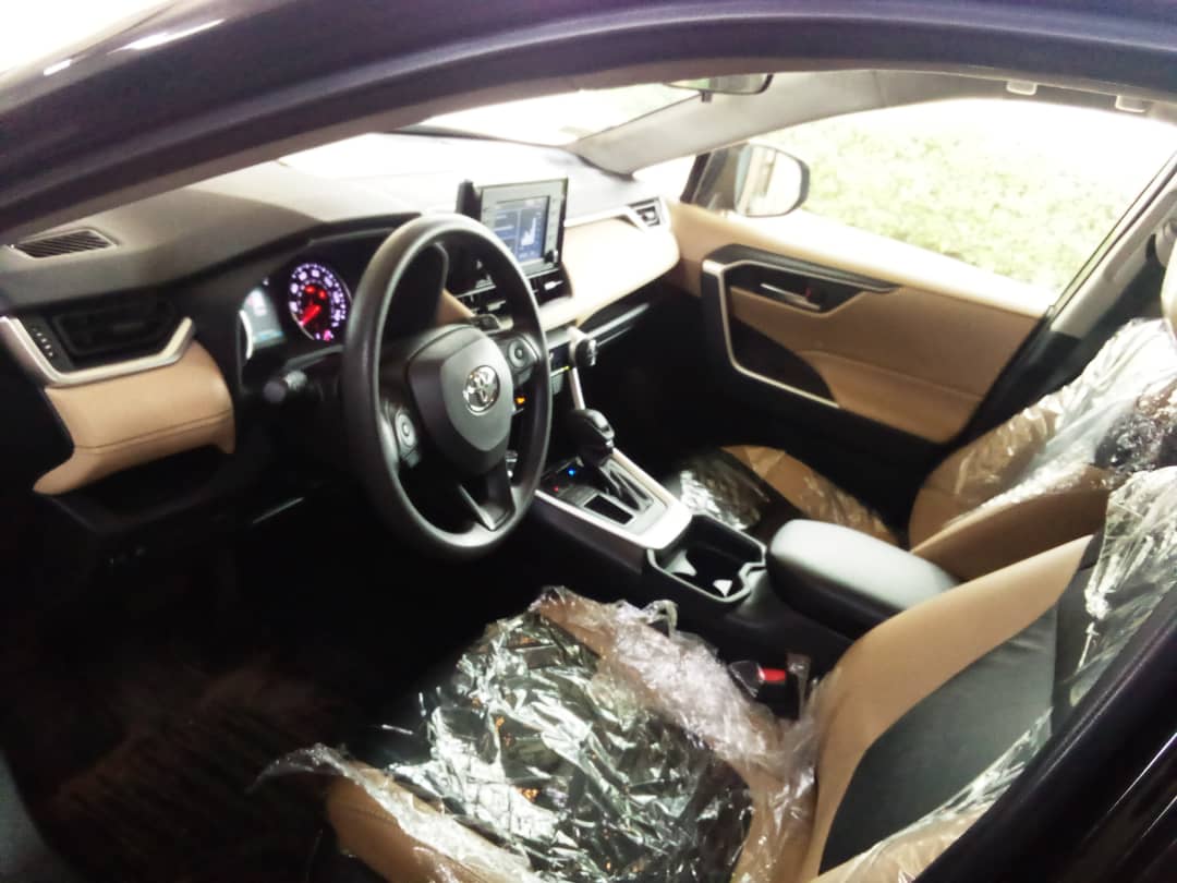 RAV4 XLE 2019 À VENDRE MAISON TOYOTA