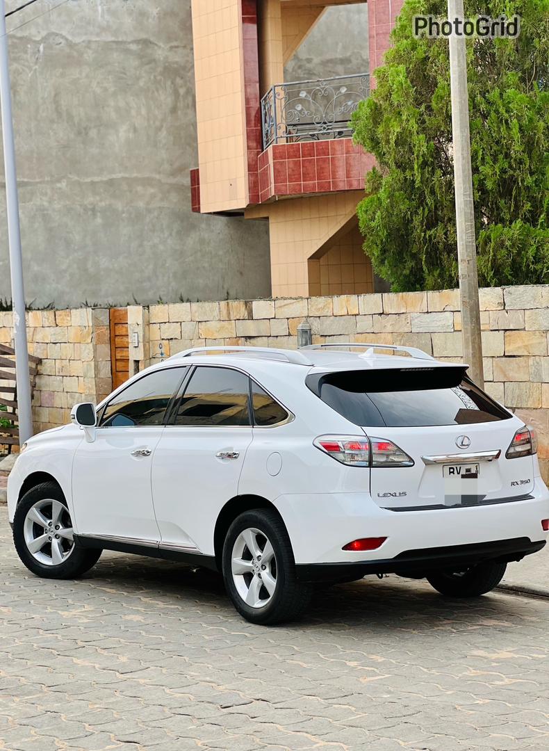 Lexus 350 Limited full option