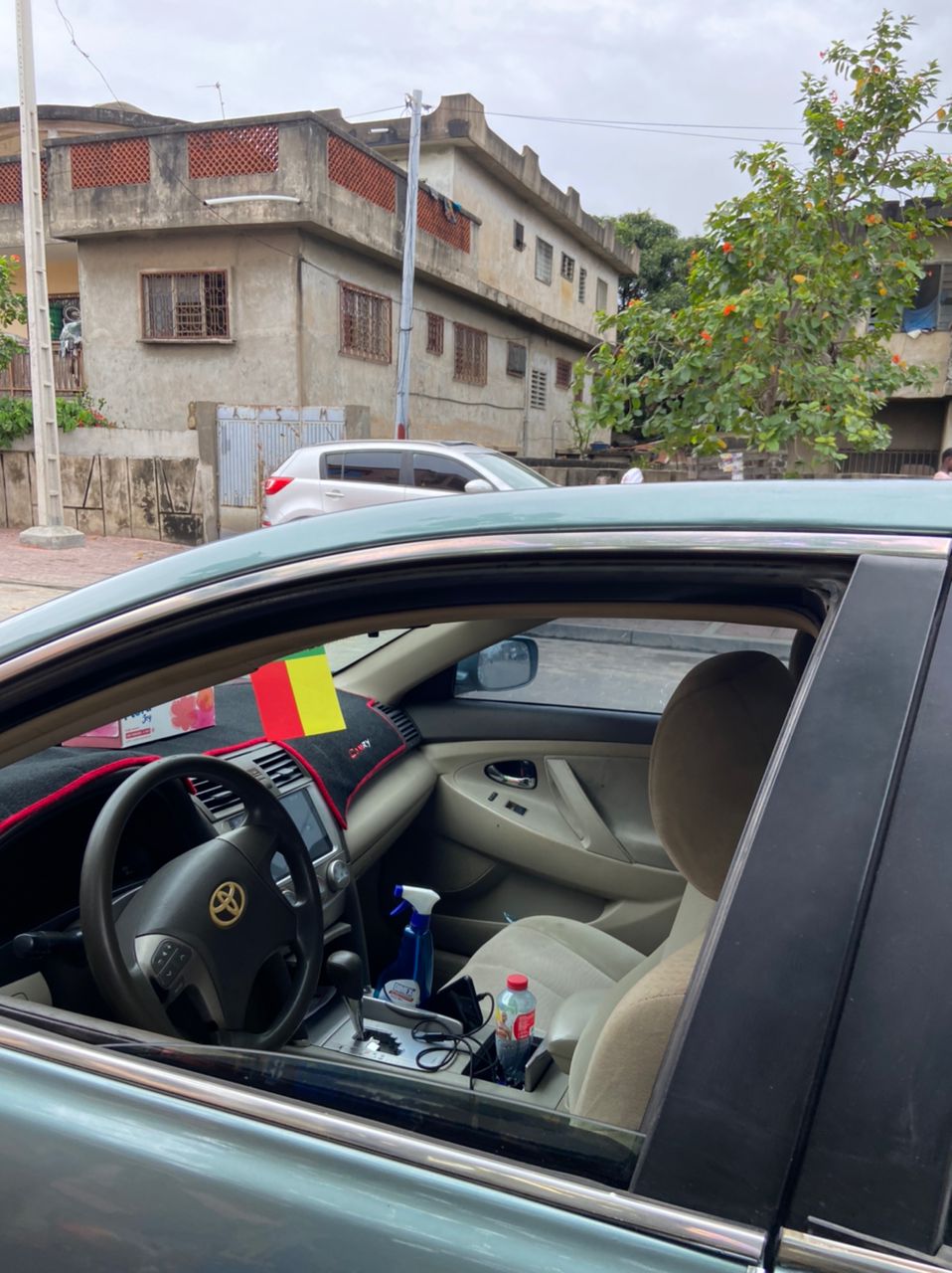 En vente une voiture TOYOTA CAMRY 2010