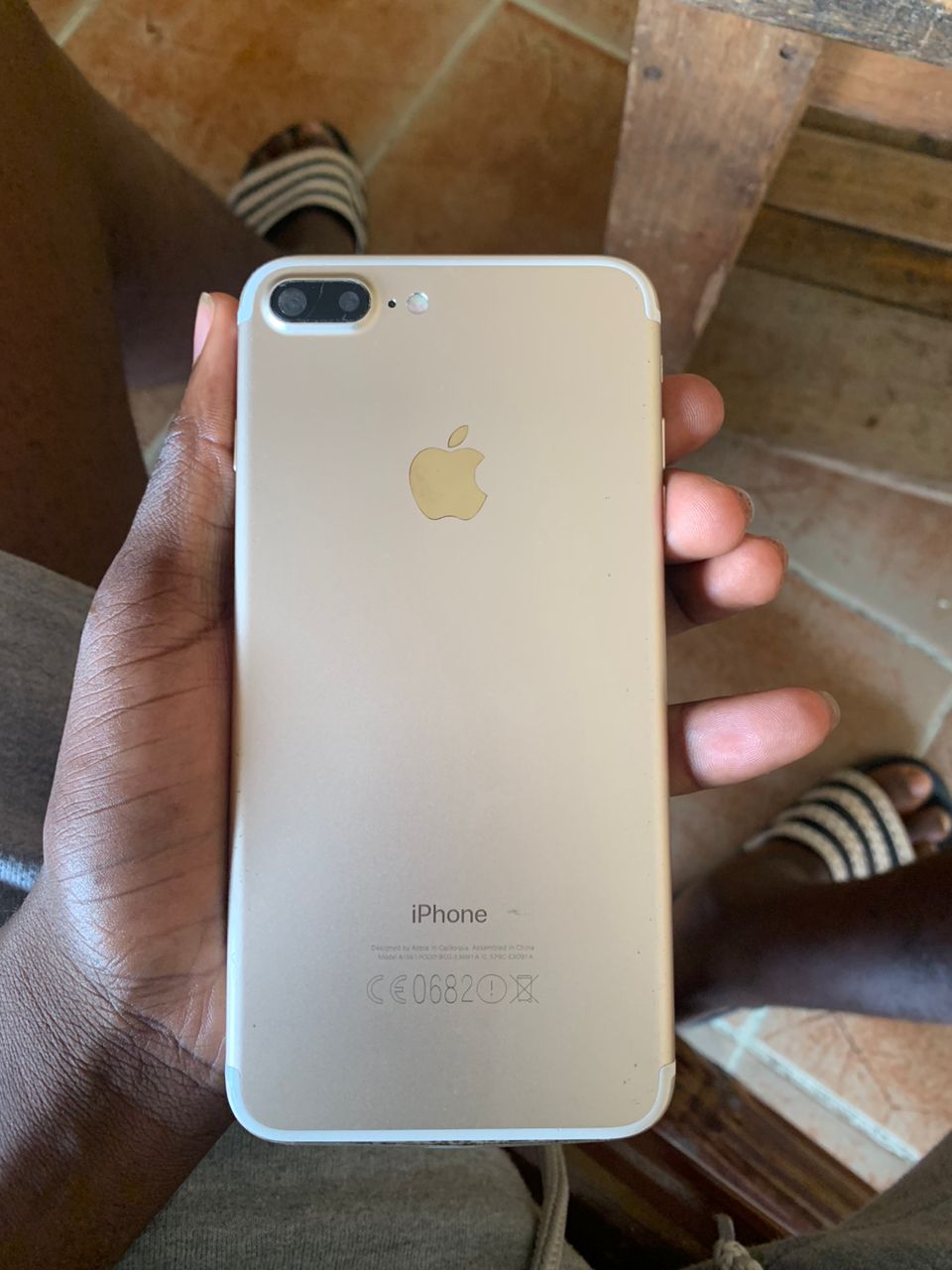 Iphone 7 plus 64 GB