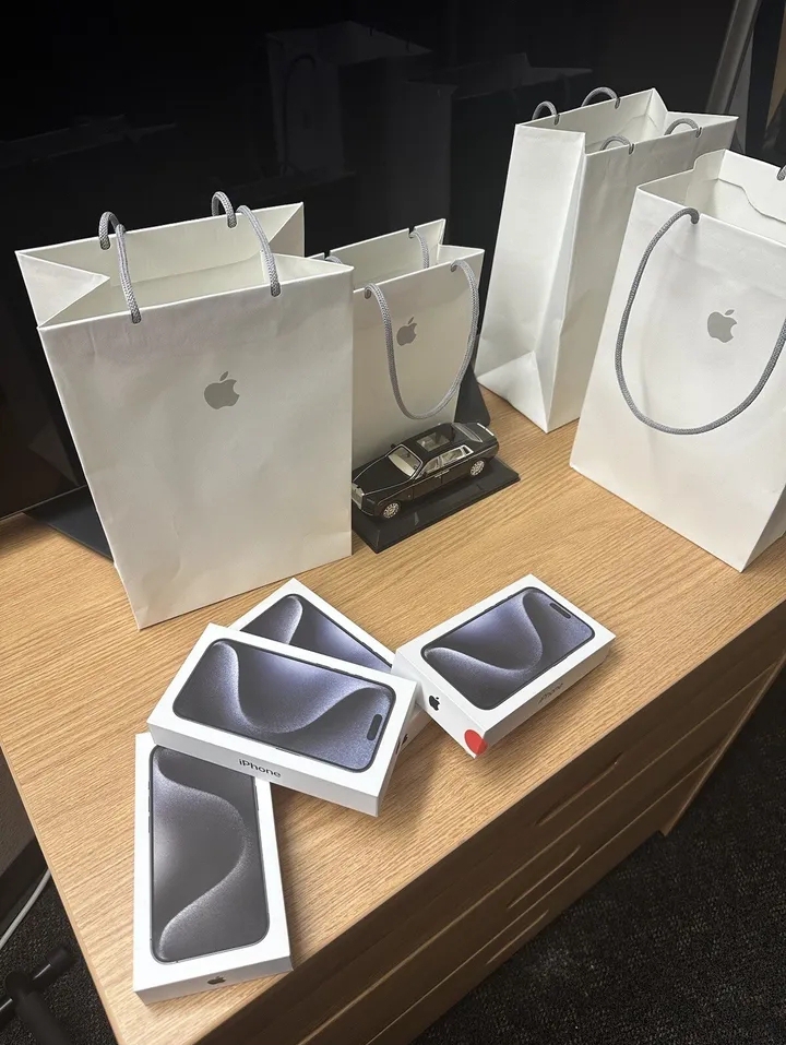 Apple iPhone 15 Pro Max 256GB apple Apple iPhone 15 Pro Max 256GB apple