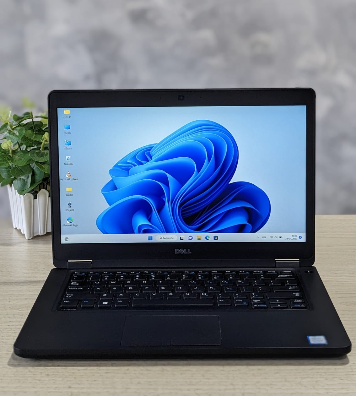 DELL LATITUDE Core i5 8eme Génération-Autonomie 6heures