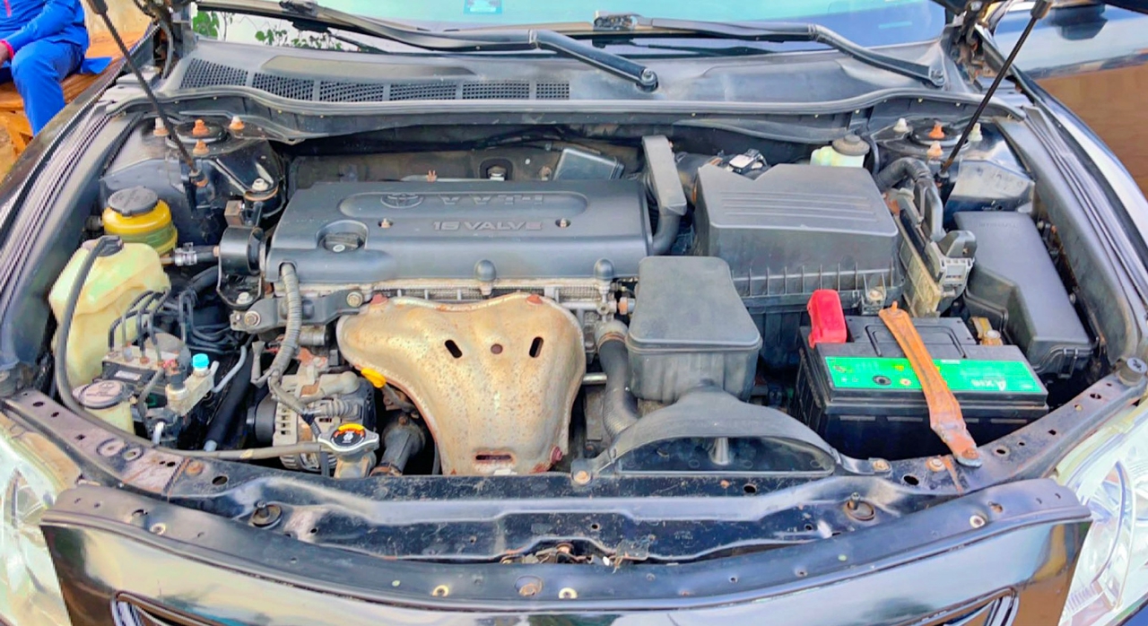 Toyota camry LE 2009