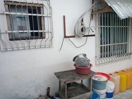 DEMI TERRAIN AVEC MAISON