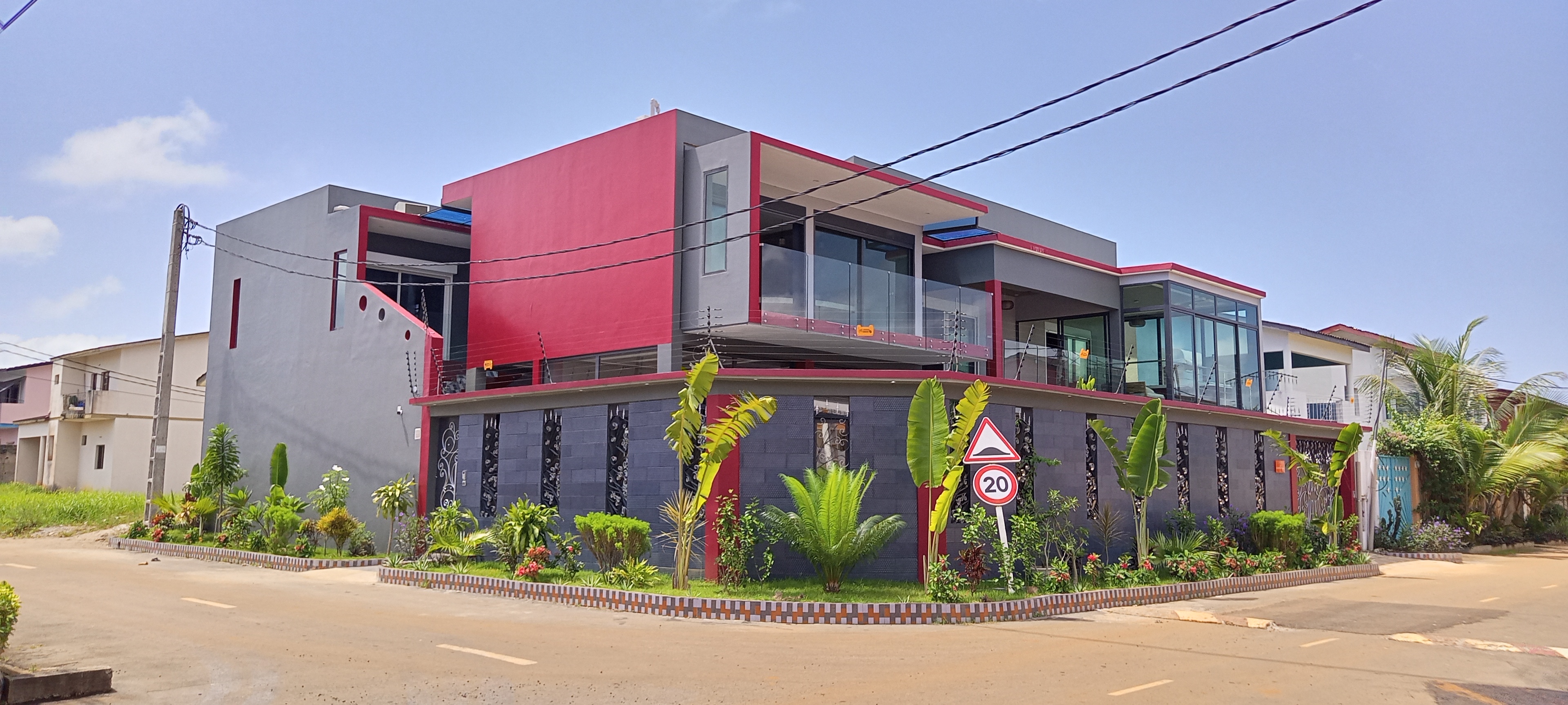 DUPLEX A VENDRE A GRAND BASSAM