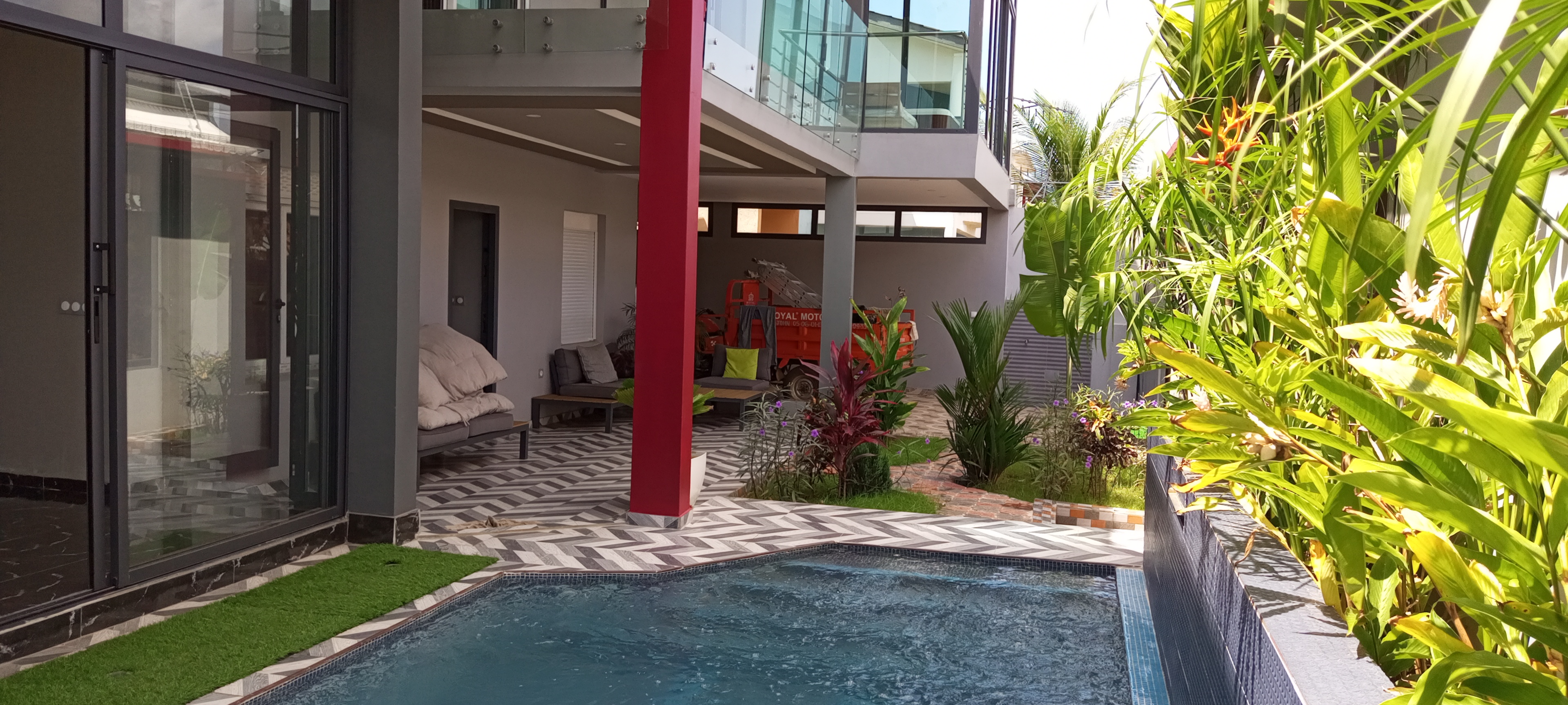 DUPLEX A VENDRE A GRAND BASSAM