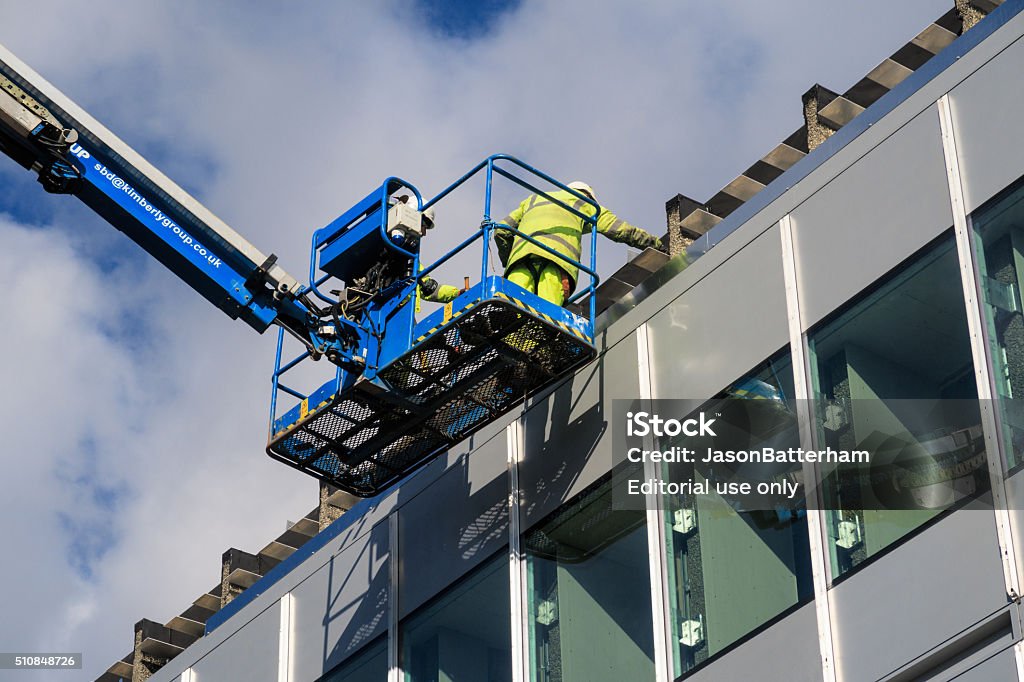 LOCATION & VENTE DE NACELLES ELEVATRICES AUTOMOTRICE & DE CHARIOTS TELESCOPIQUES