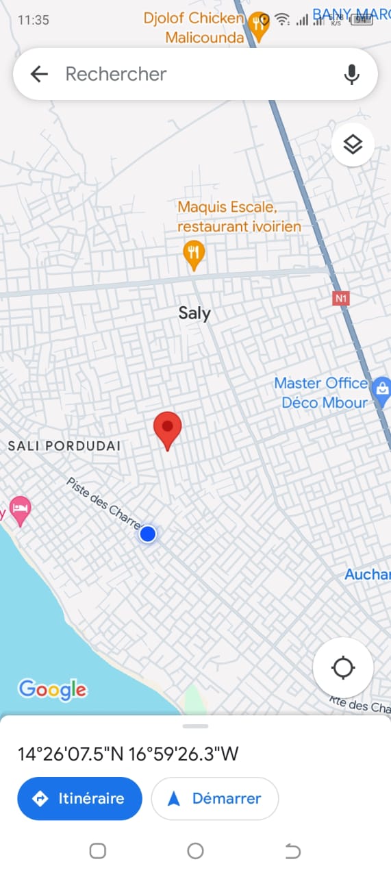 Terrain 300 mètres carrés à Saly