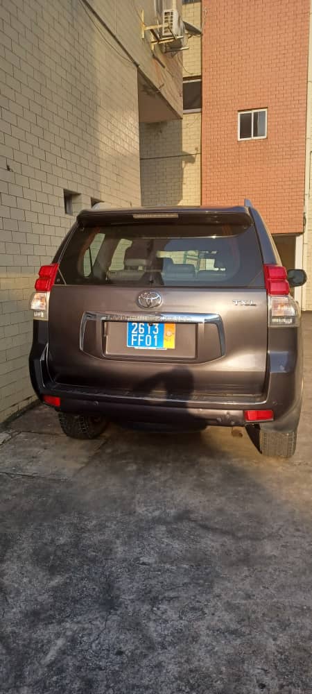 Toyota Prado maison mère année 2013