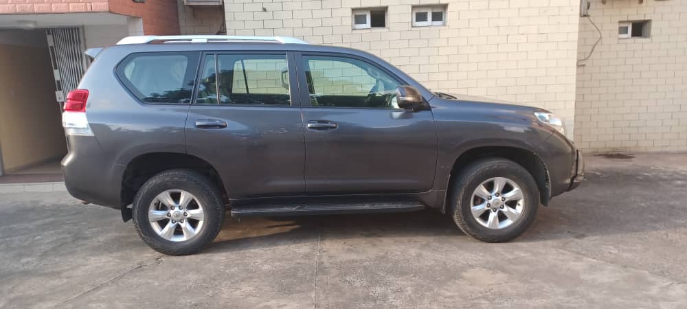 Toyota Prado maison mère année 2013