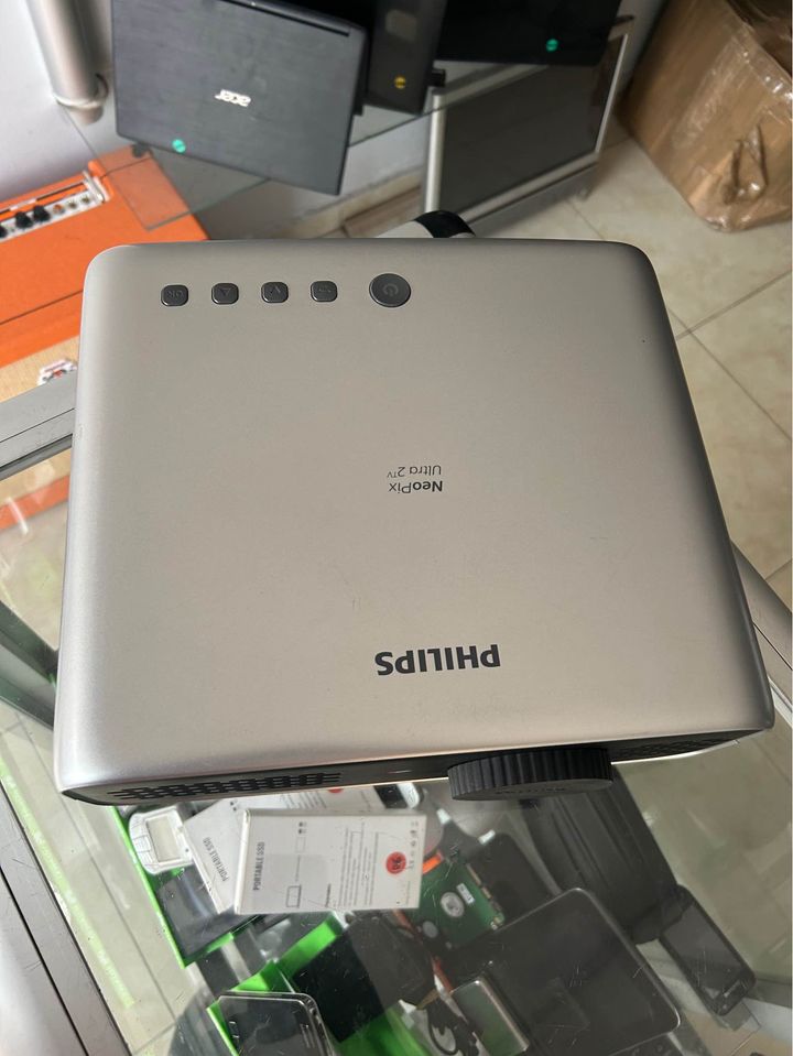 Projecteur Ultra 2tv Neo