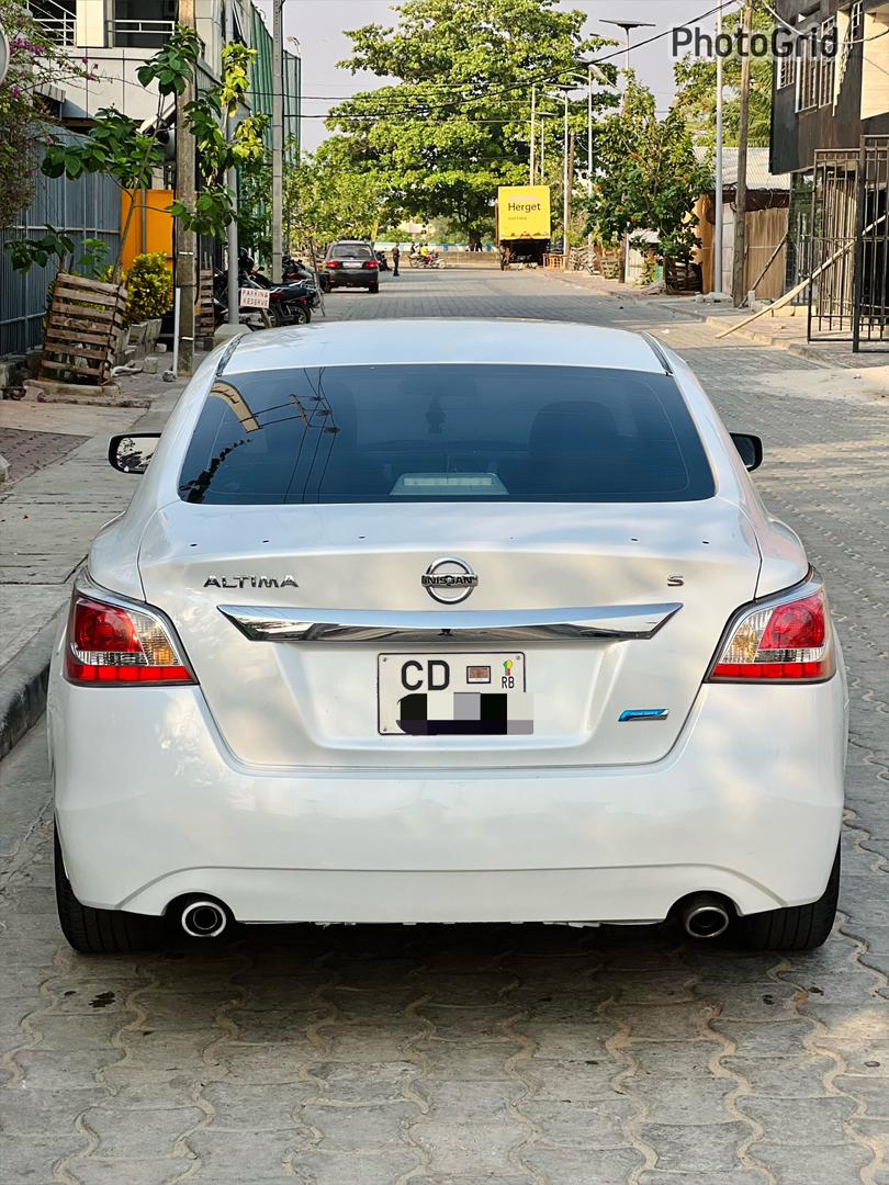 NISSAN ALTIMA 2015