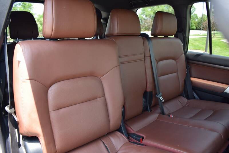 2019 Toyota Land cruiser AWD GCC SUV 2019 Toyota Land cruiser AWD GCC SUV