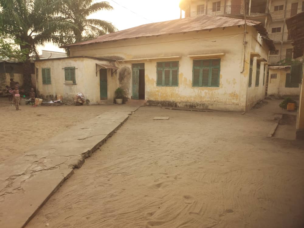 Terrain en plein cœur de la ville de Cotonou plus précisément au centre commercial de Cotonou