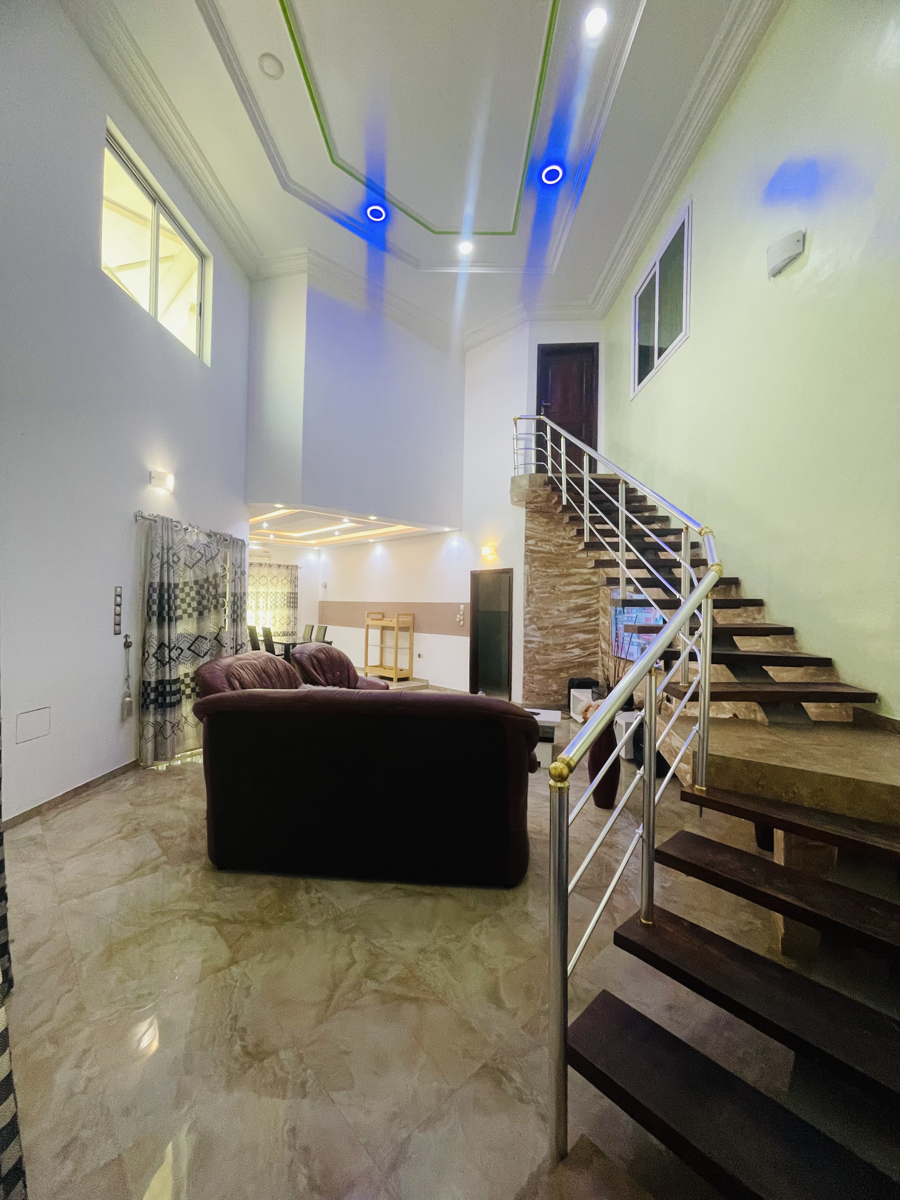 Villa meublé de 7 pièces