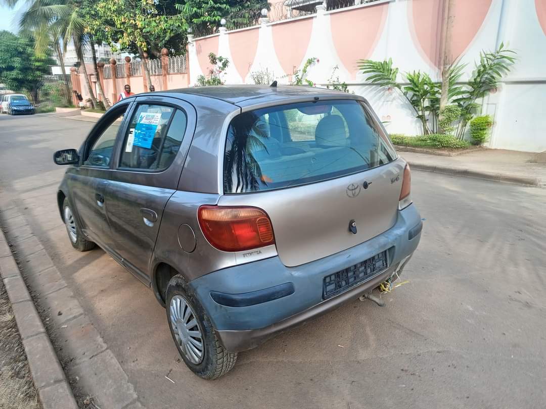 Toyota Yaris 2005 Volant direct et occasions deurope