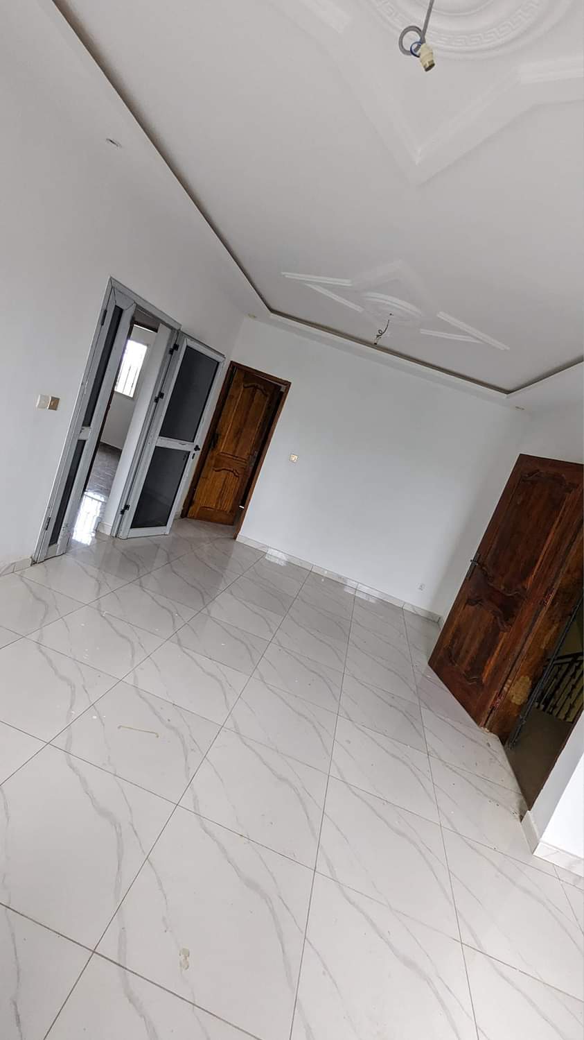 UNE 3 PIÈCES DE 200 000 À LOUER À BINGERVILLE NOUVELLE GARE