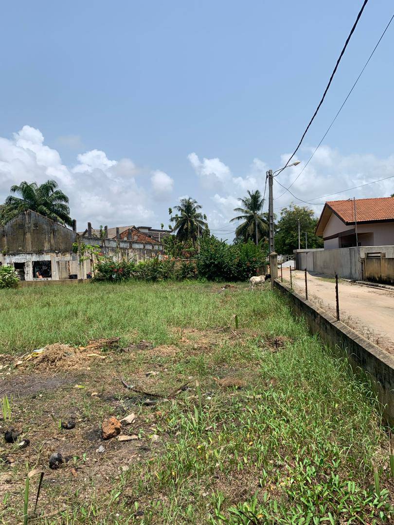 TERRAIN -EN VENT-GRAND BASSAM