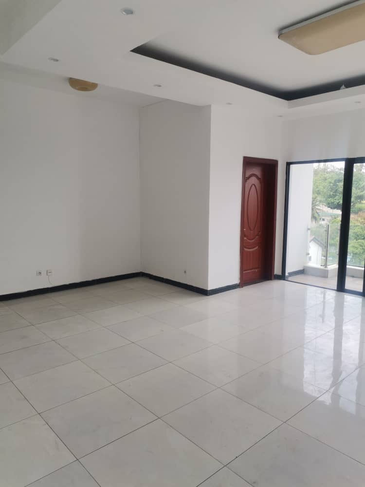 APPARTEMENT-EN LOCATION-2 PLATEAUX