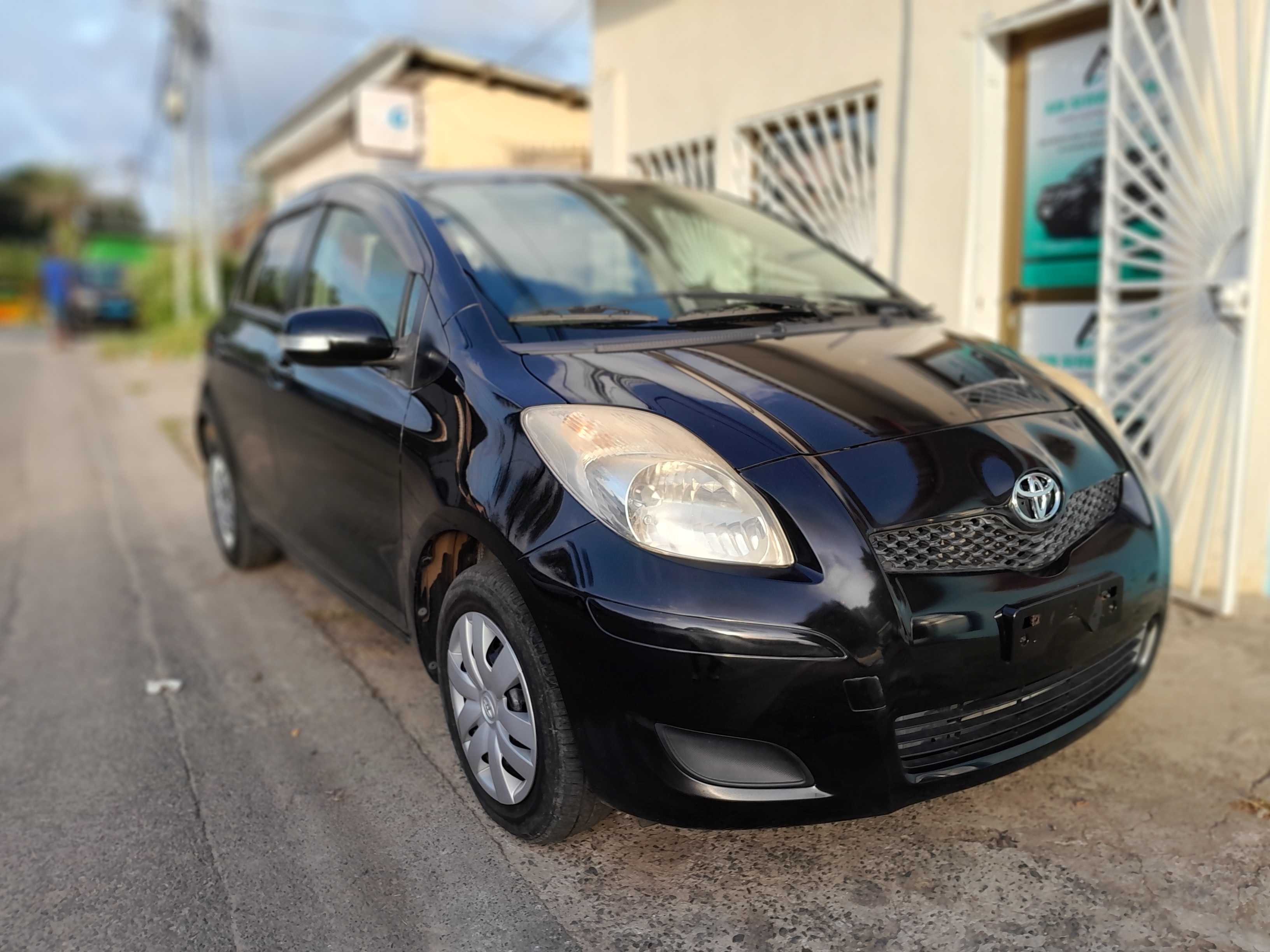 Toyota Vitz à vendre Toyota Vitz à vendre