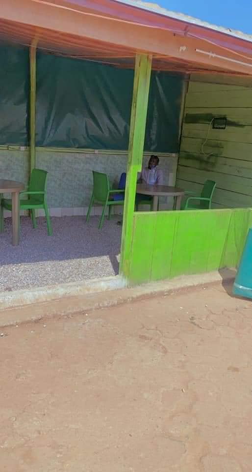 Magnifique fonds de commerce à vendre Laverie bar restaurant Yaoundé Essomba