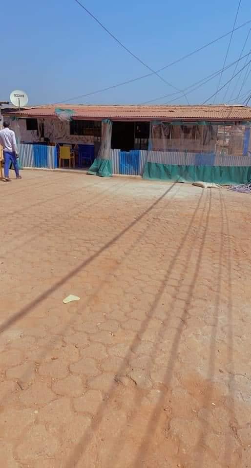 Fonds de commerce à vendre Laverie - Bar-restaurant Yaoundé Essomba