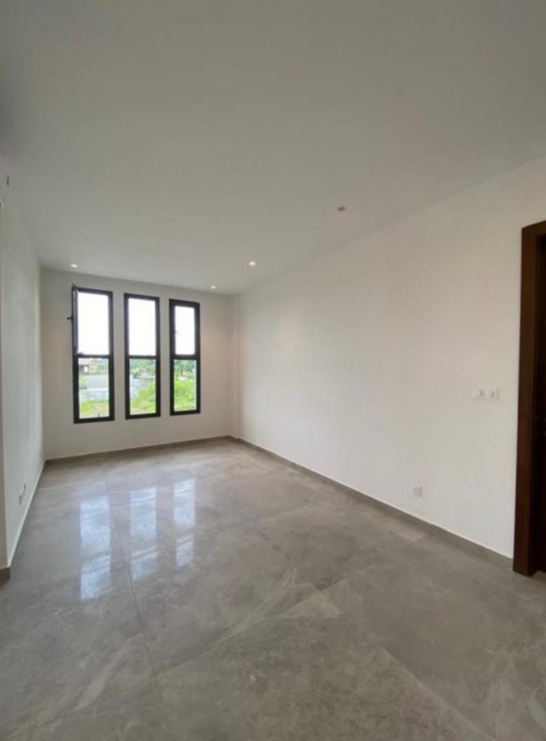 a louer 2villas jumelés de 5 pièces situé à la riviera golf