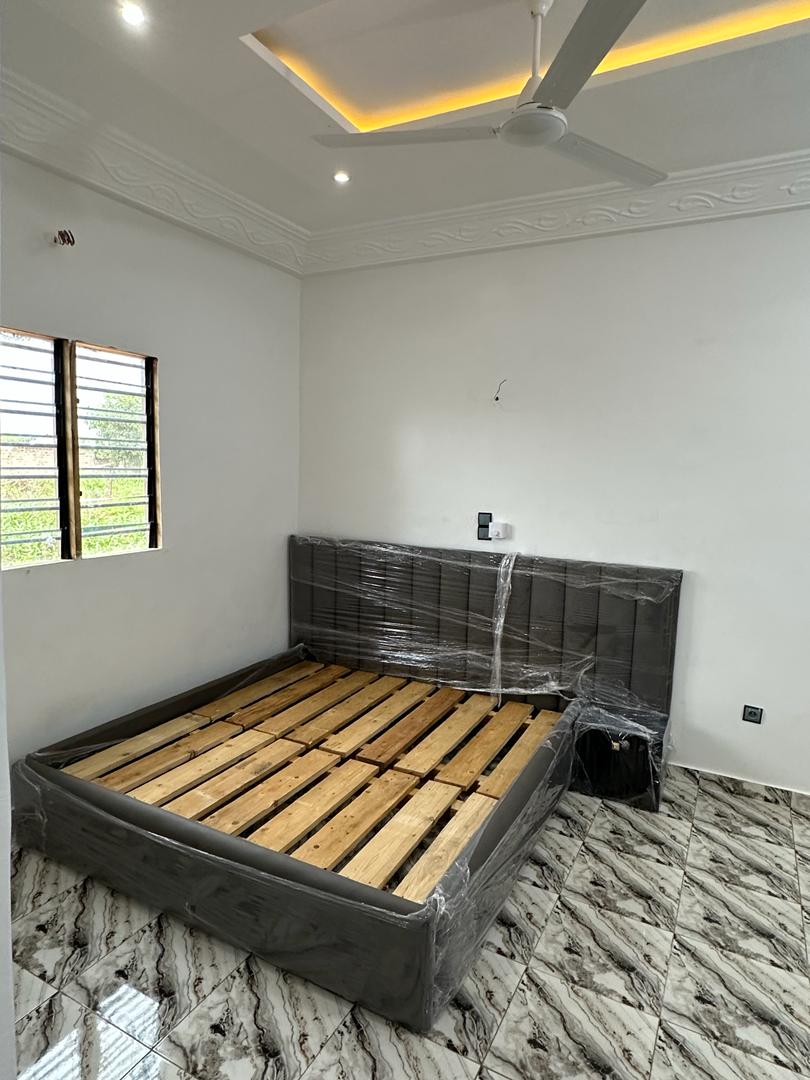 Lit moderne, lit capitonnée, lit bourrée lit 2 place lit 03 place lit 4 place