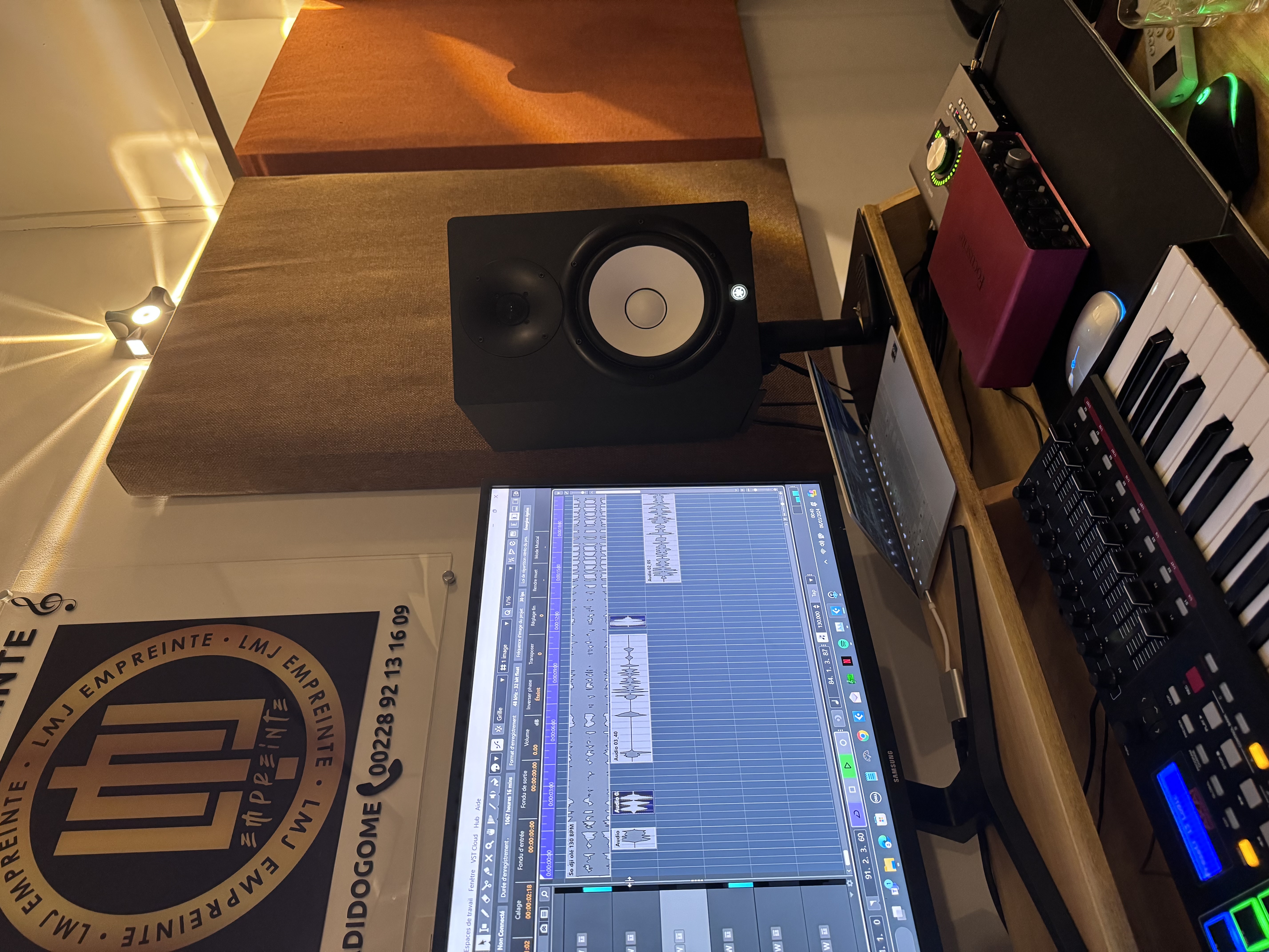 STUDIO D’ENREGISTREMENT PROFESSIONNEL À LOMÉ