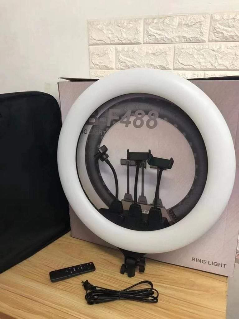 Anneaux Lumineux LED de 22 Pouces avec Câble d'Alimentation de 2m, Lampe pour Maquillage