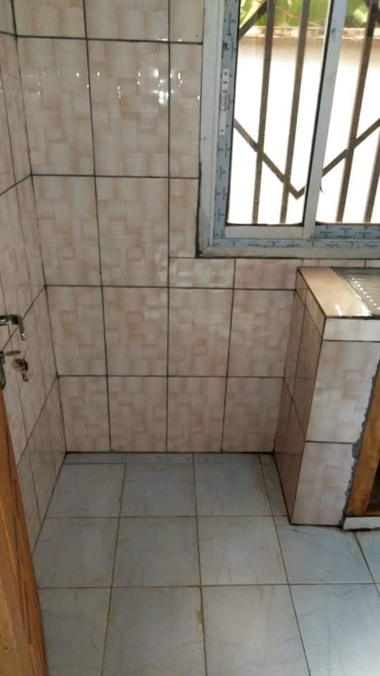 Chambre moderne à Mimboman