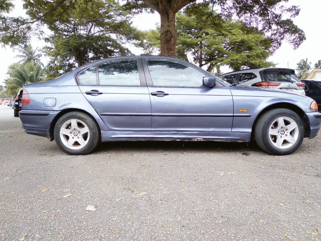 BMW E46 moteur ordinaire 4 cylindres