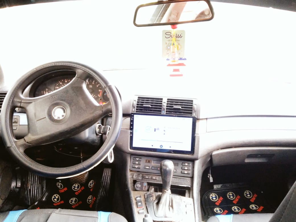 BMW E46 moteur ordinaire 4 cylindres