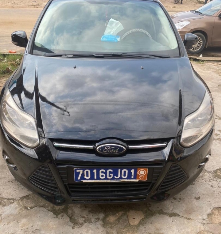 FORD FOCUS