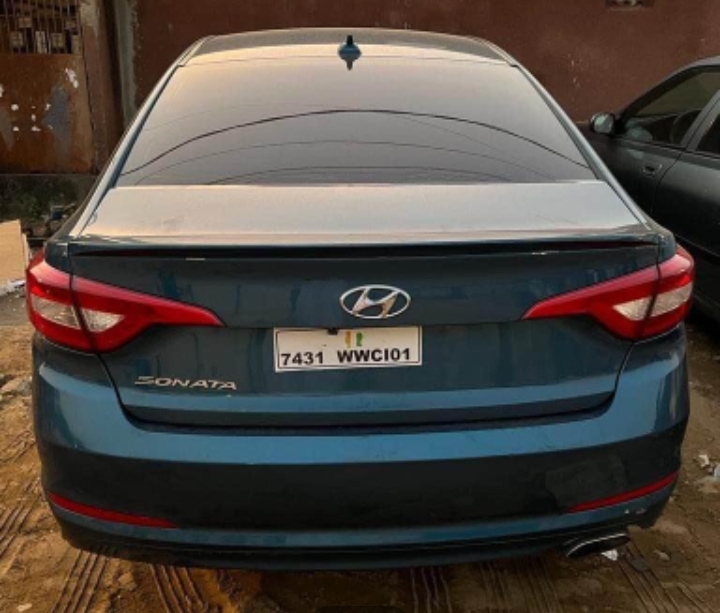 HYUNDAI SONATA