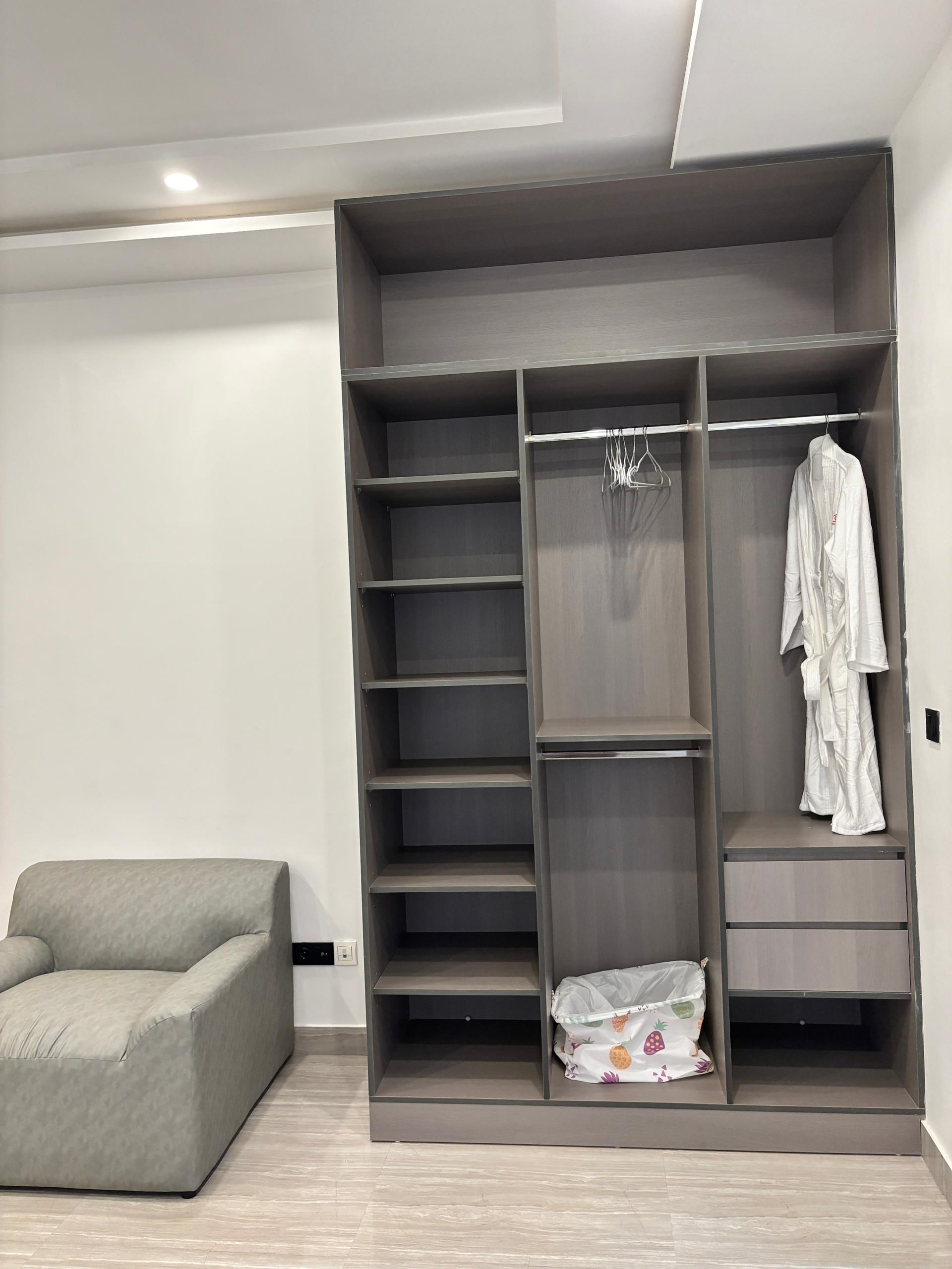 Studios, chambre salon et des deux chambres salon locatifs