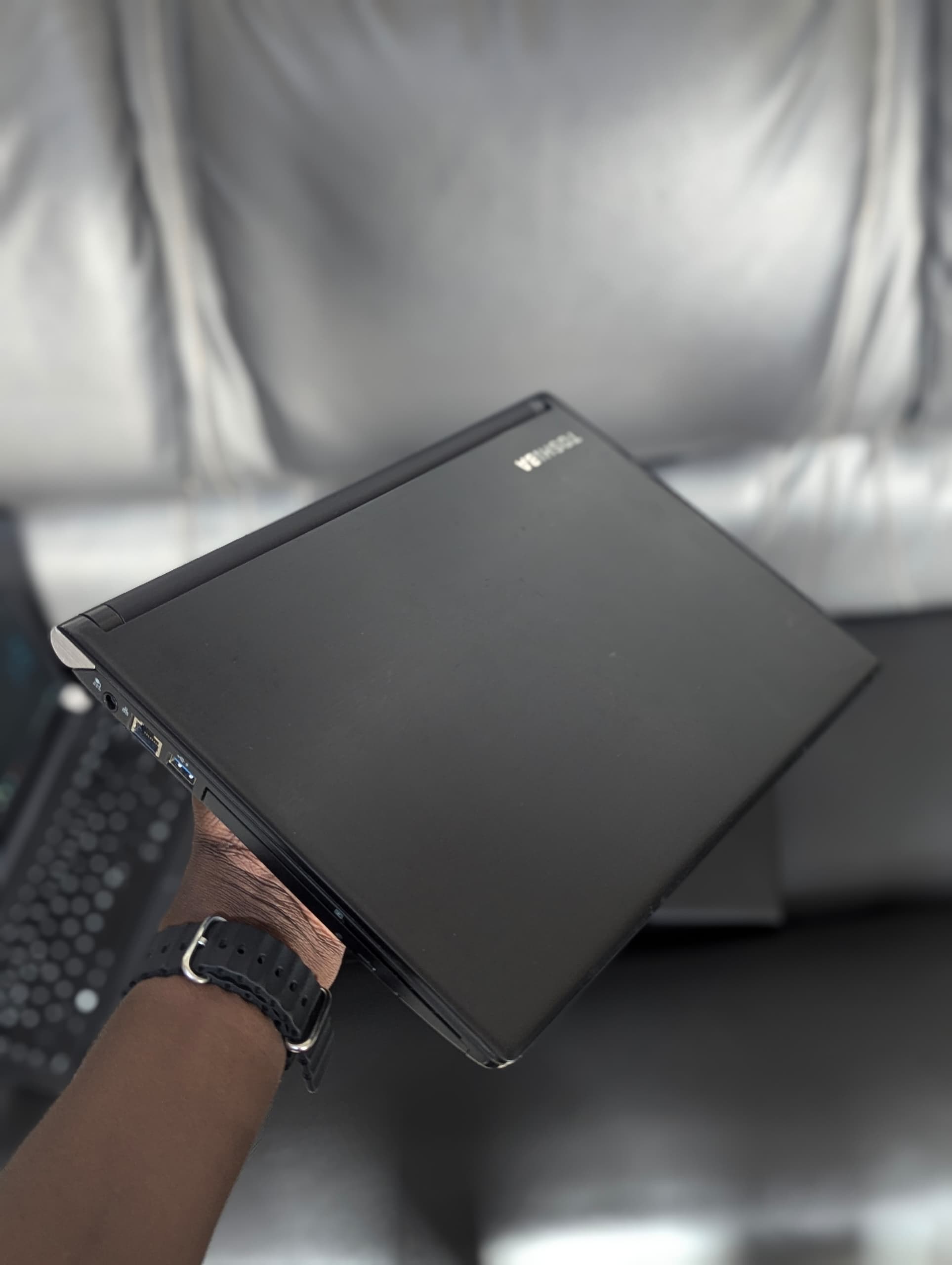 Toshiba Core i7 Modèle Protegé A30-C Processeur Intel Core i7-6500U 2.50 ~ 2.60GHz (4cpus)