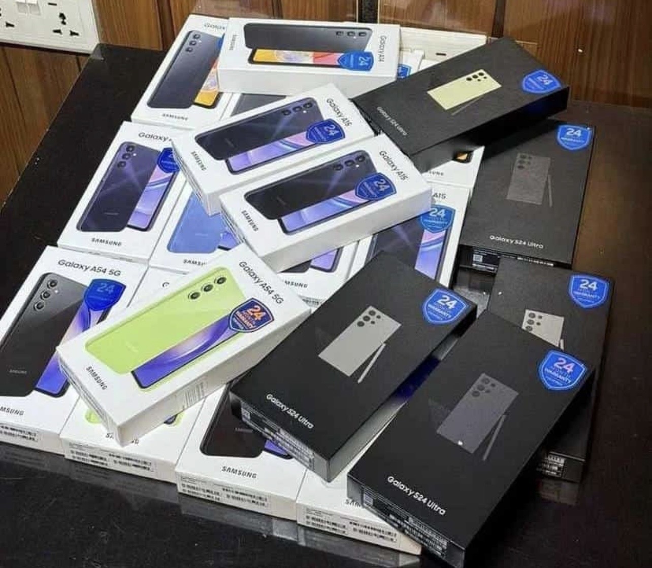 iPhone-Samsung- Xiaomi redmi