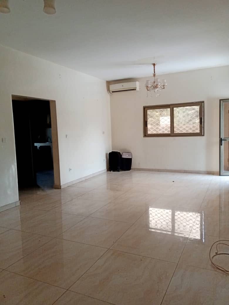 Appartement avec clim, parking à Omnisports