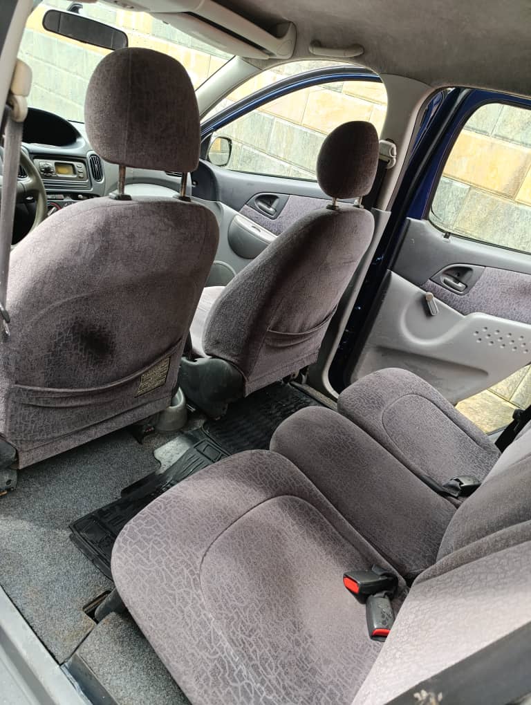 Toyota Yaris verso 2002 bien propre