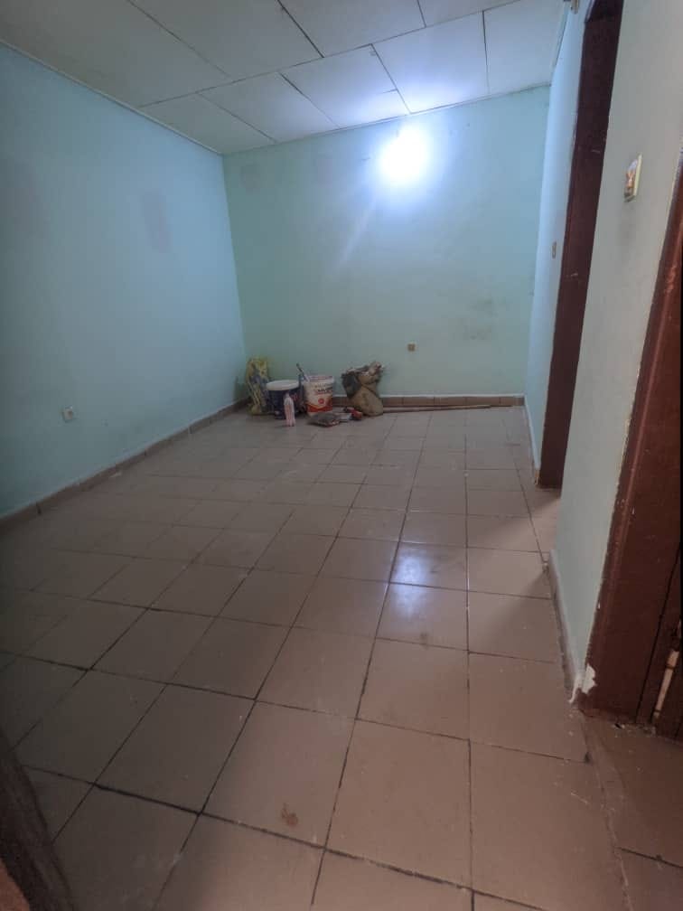 Studio moderne à Mendong.