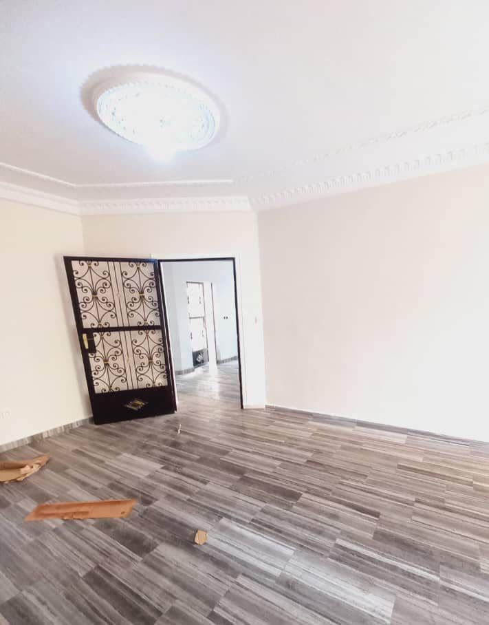 Studio haut standing neuf à Emana