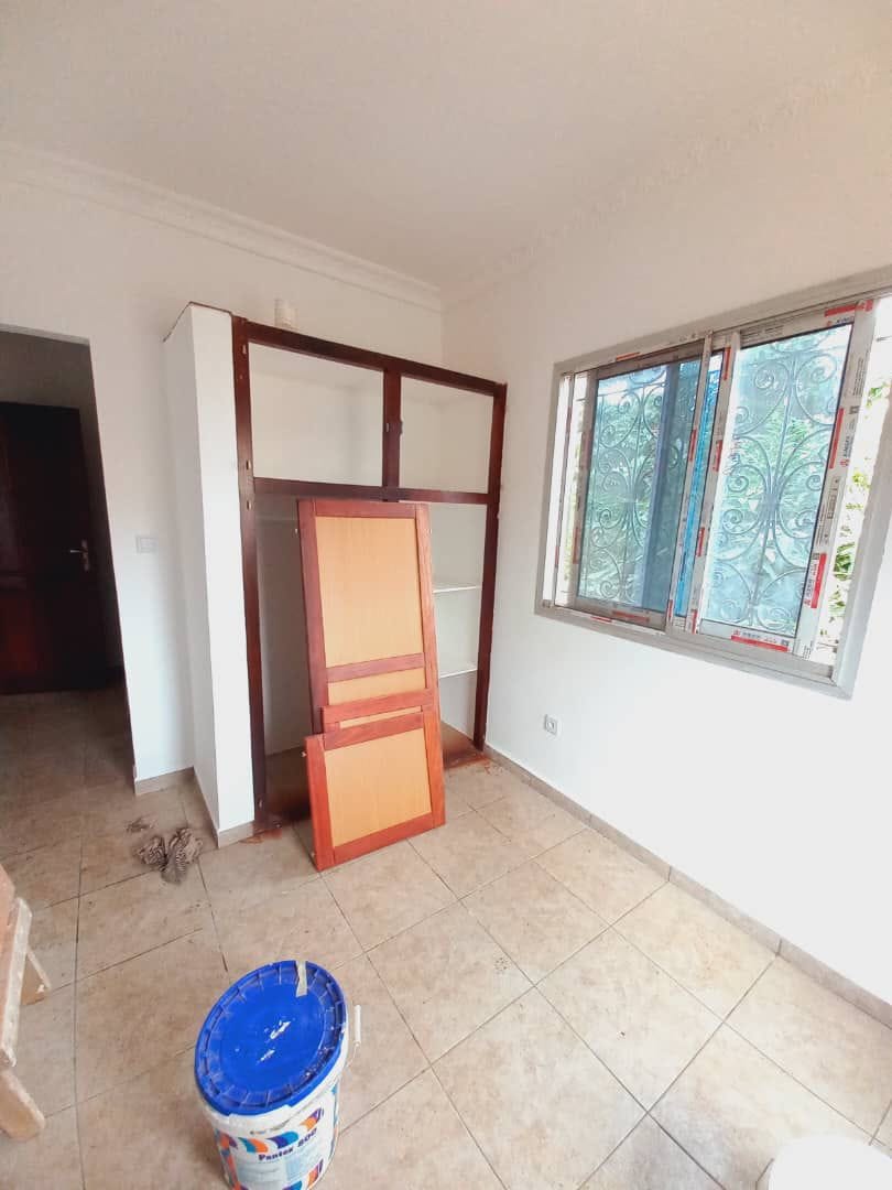 Studio haut standing neuf à Emana