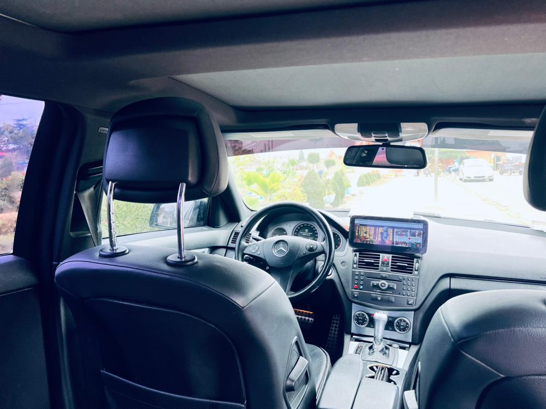 MERCEDES C350 4MATIC ANNÉE 2009 FULL OPTIONS TOIT PANORAMIQUE