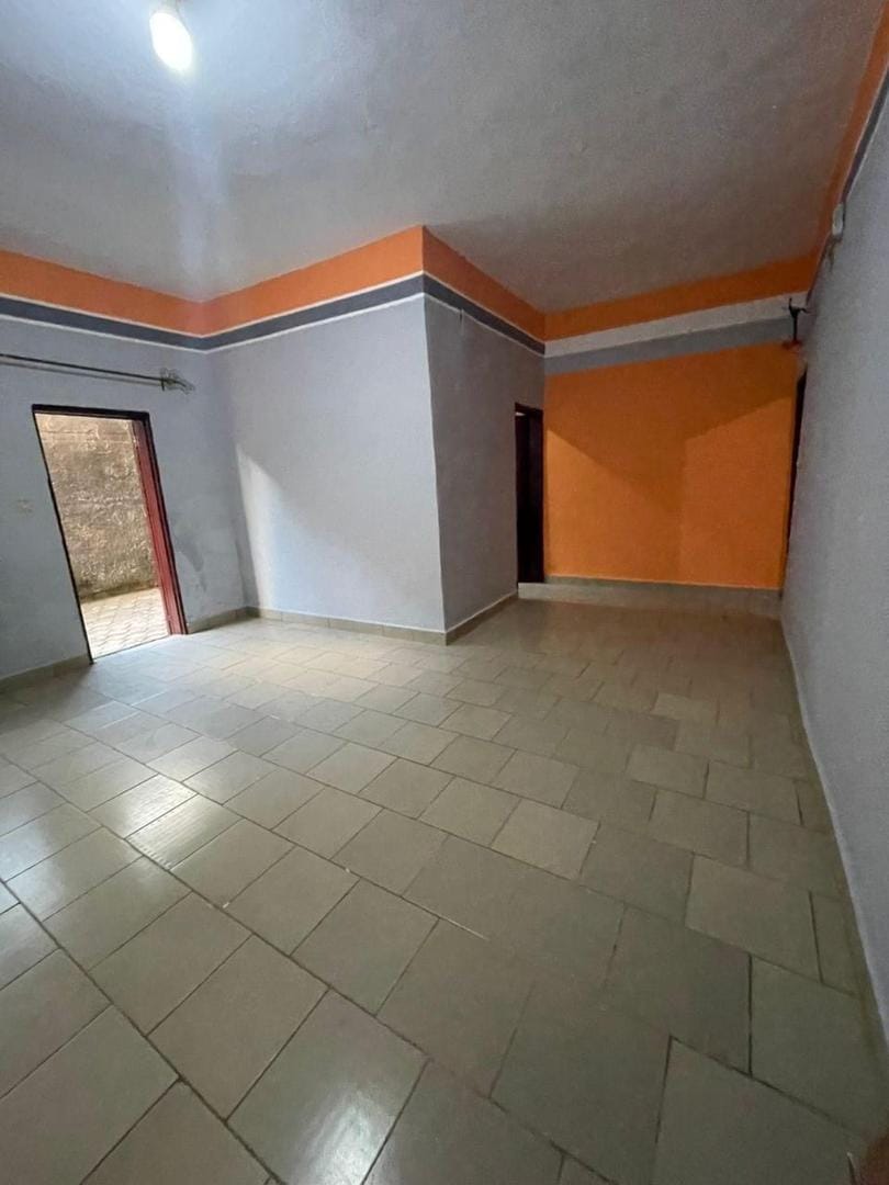 Studio individuel avec parking à Simbock