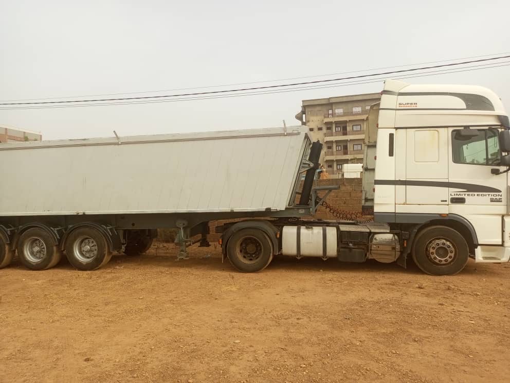 BENNE CLINKER ALLEMAND À VENDRE