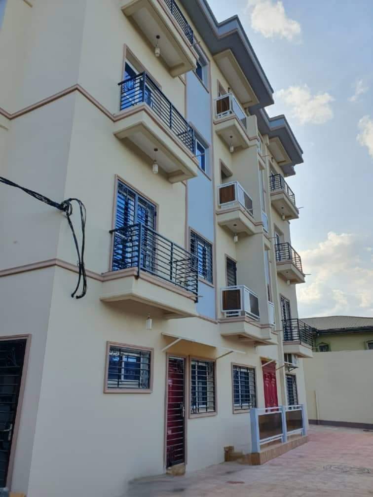 Appartement neuf haut standing à Mimboman